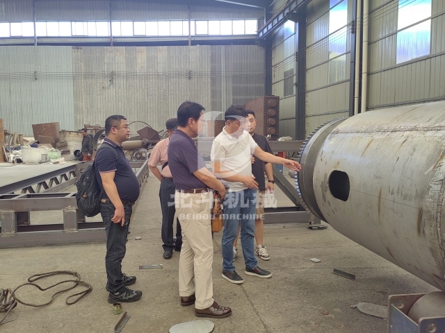 好色视频TV下载機械接待韓國客戶展示好色先生APP下载技術